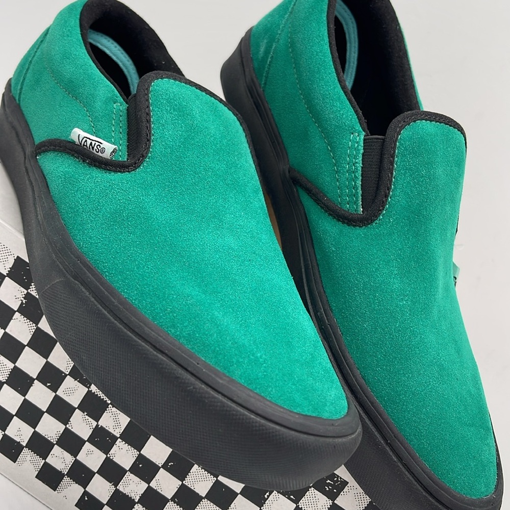 Vans WMNS Classic Slip-On Comficush Ultimate Green Sneakers - Picture 6 of 16